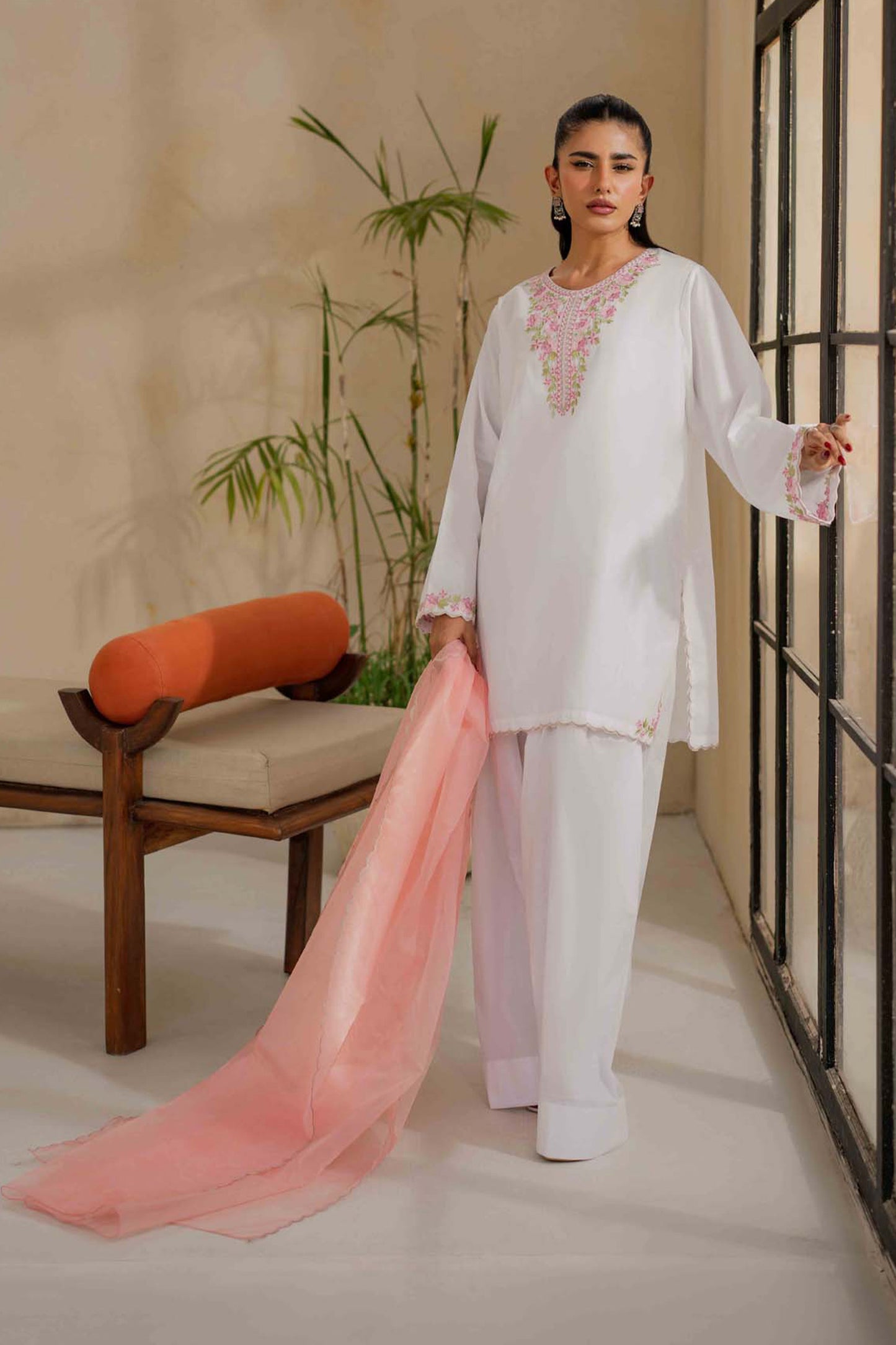 CHERRY BLOSSOM - 3 PIECE SUIT